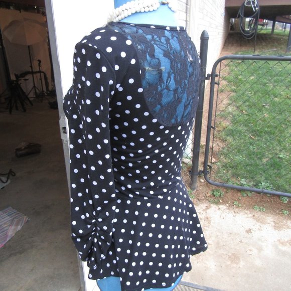 black poka dot sexy top size med - Picture 2 of 3